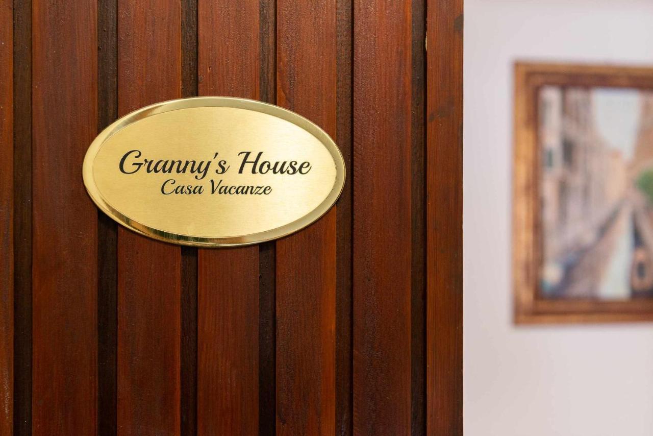 Granny S House Nettuno Vila Exterior foto
